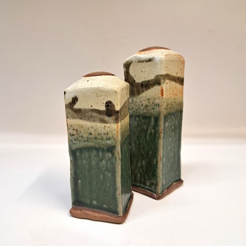 Click to view detail for #250712 Salt & Pepper Shaker Set $18